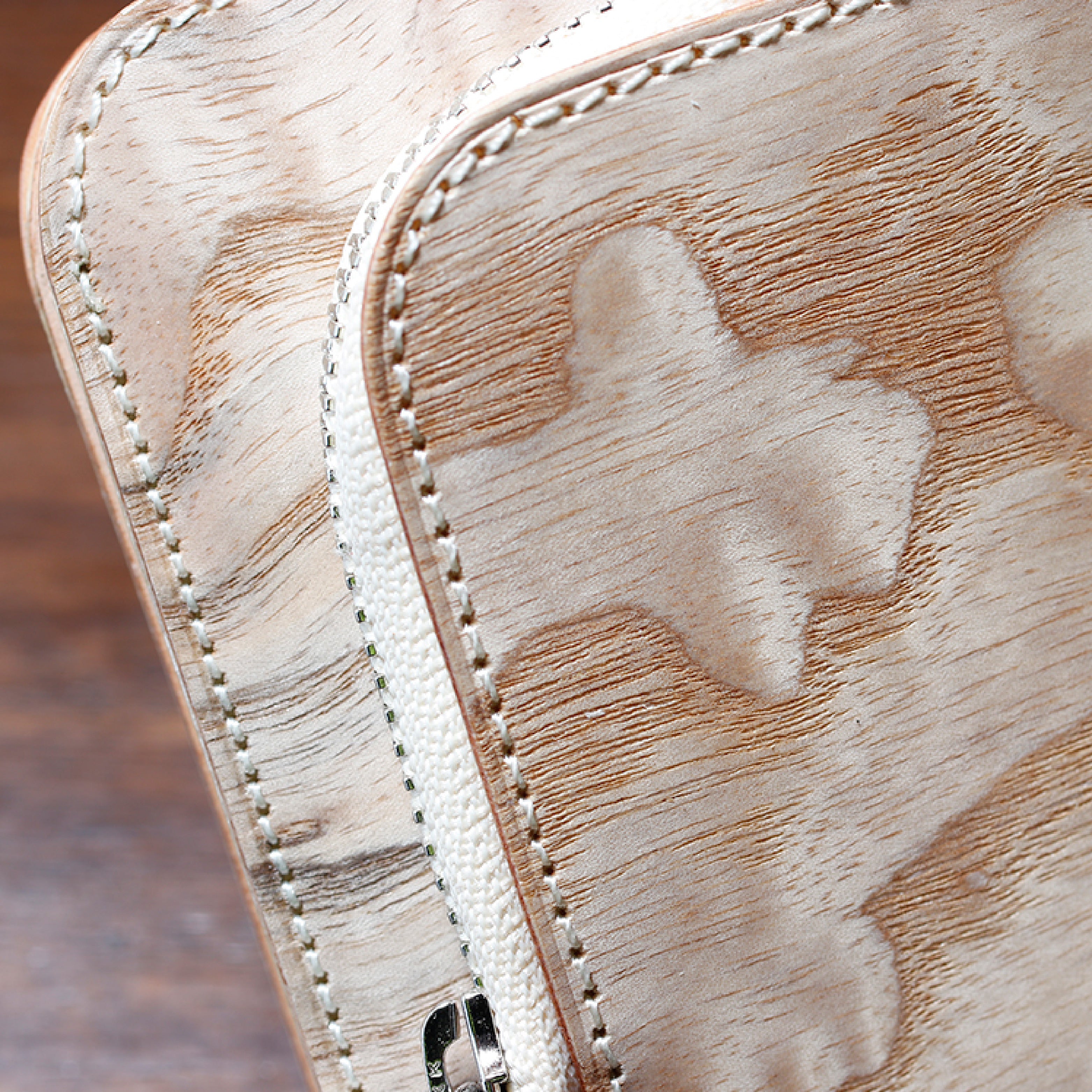 アンブロパース　二つ折り財布