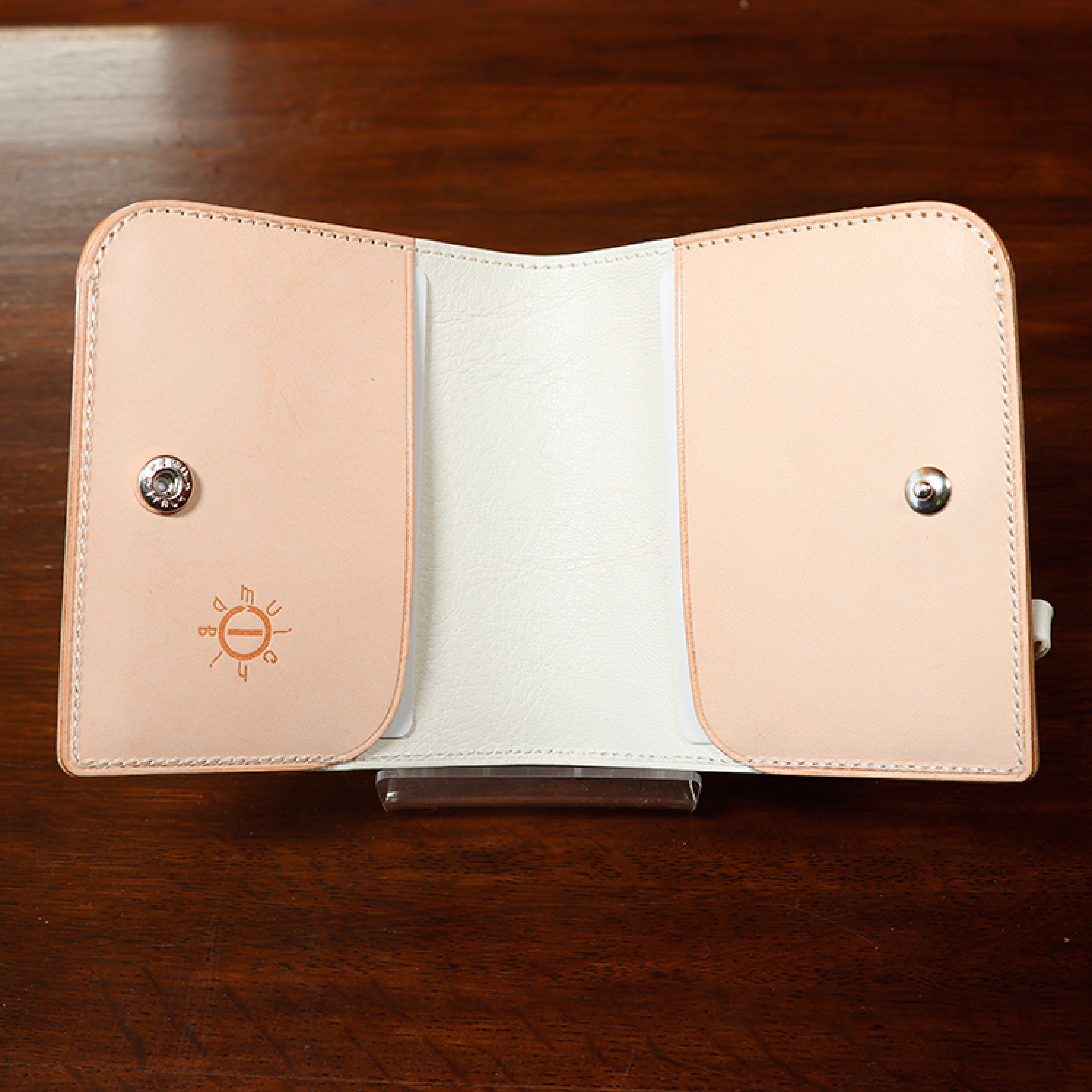 アンブロパース　二つ折り財布