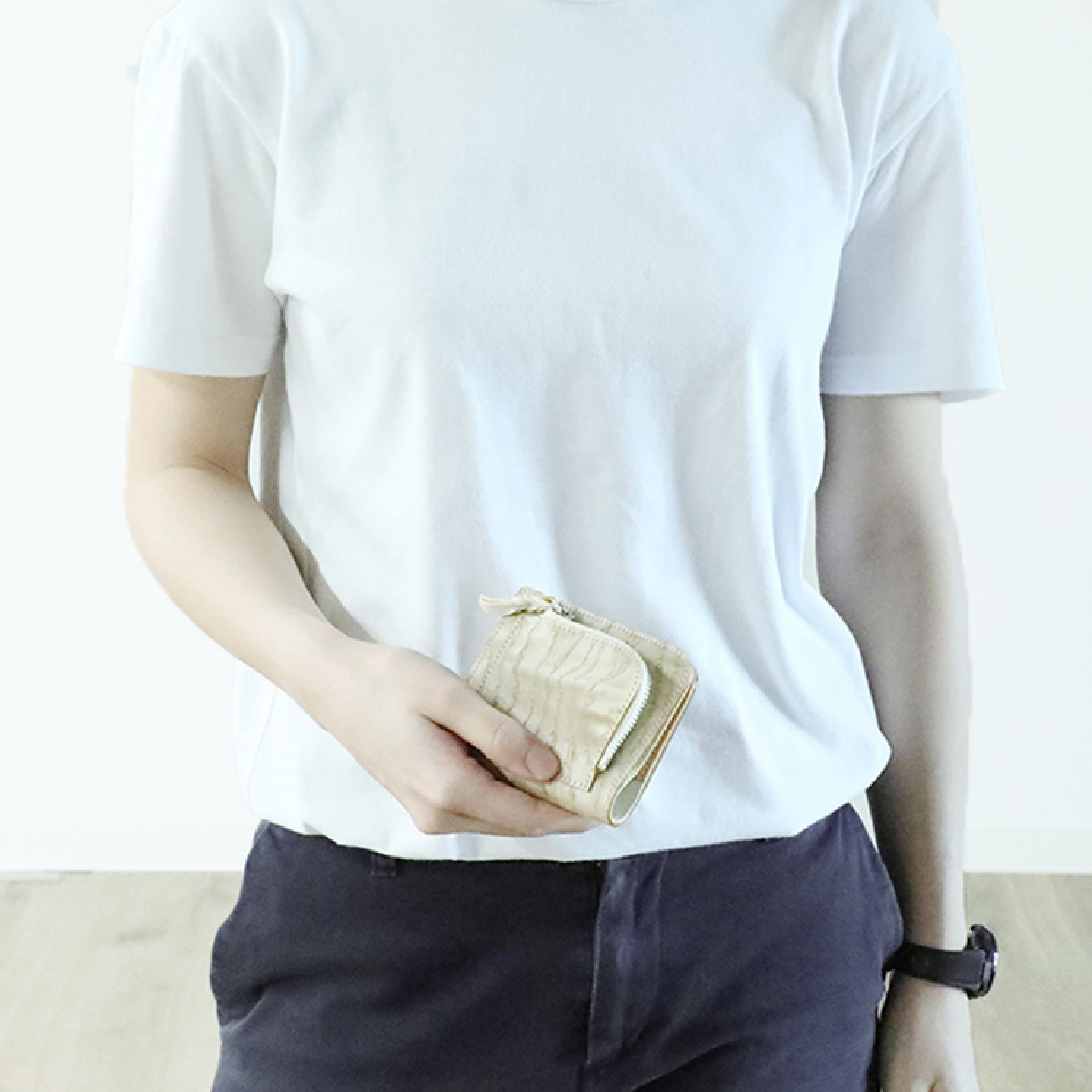 アンブロパース　二つ折り財布