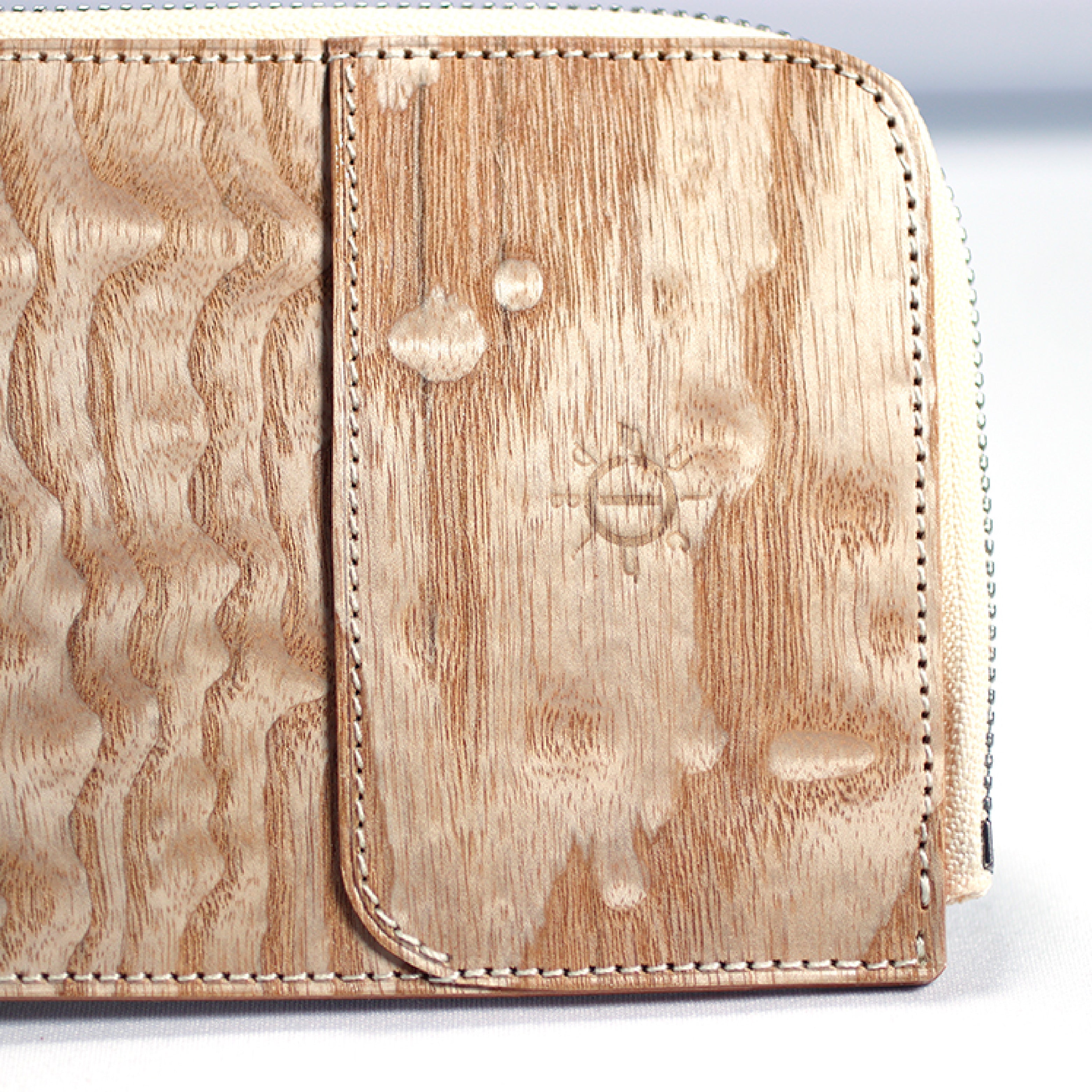 セラーレウォレット 長財布