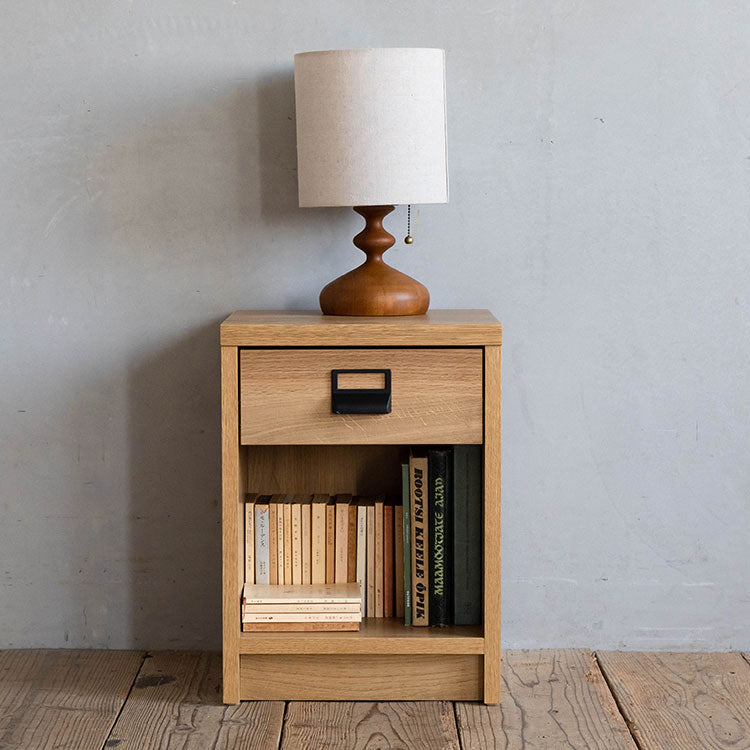 ダストン ナイトテーブル