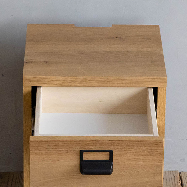 ダストン ナイトテーブル