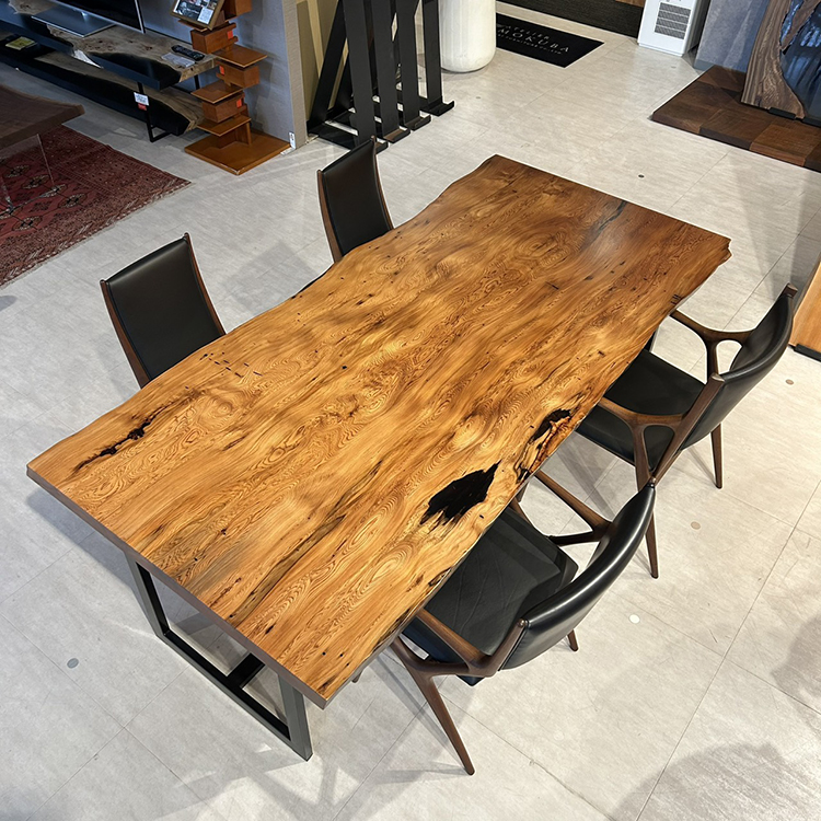 一枚板　ヤクスギ / 屋久杉(杢)　K-OM-2211-3483　(W200cm)