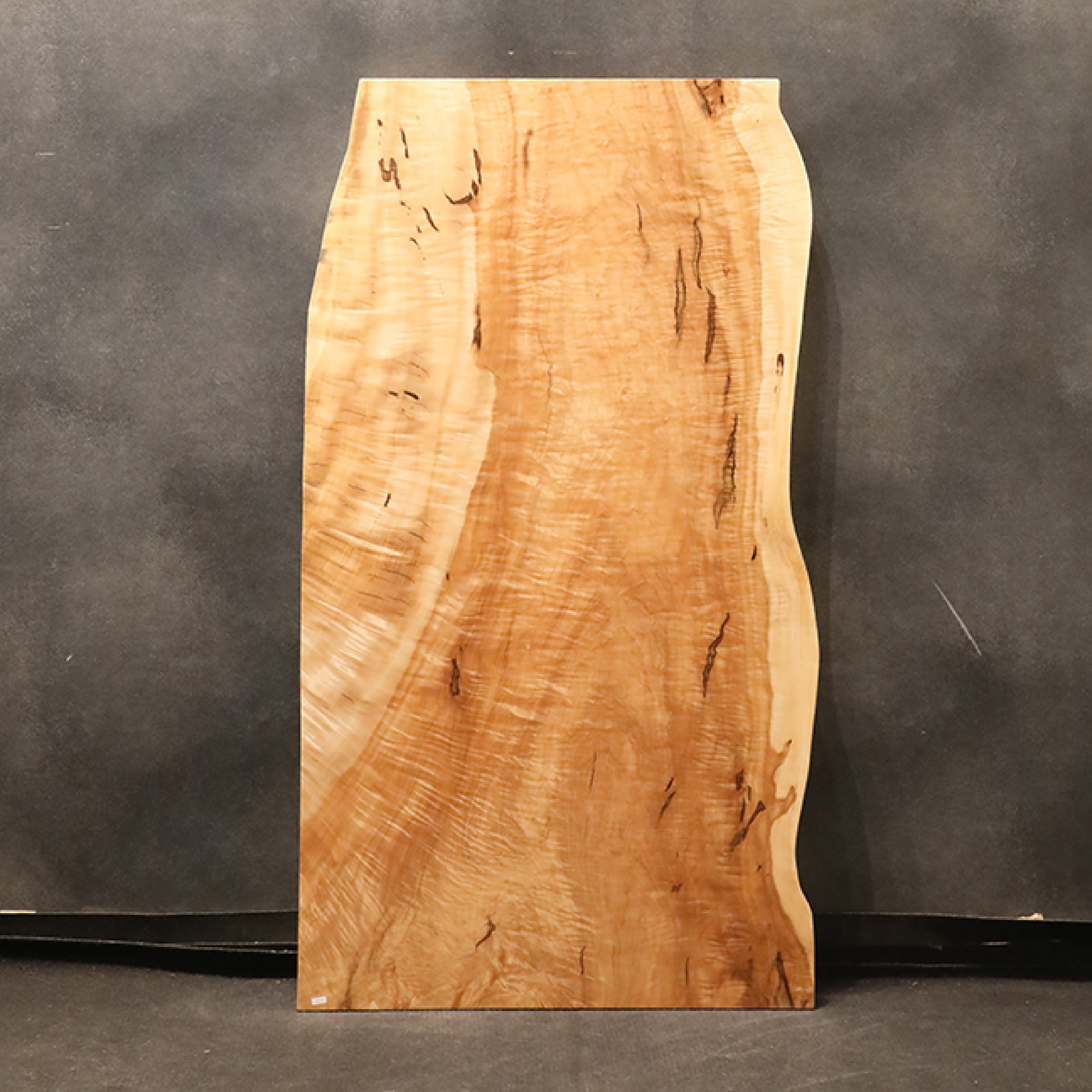 【SOLD OUT】一枚板　トチ(杢)　358-4　(W130cm)　ローテーブル