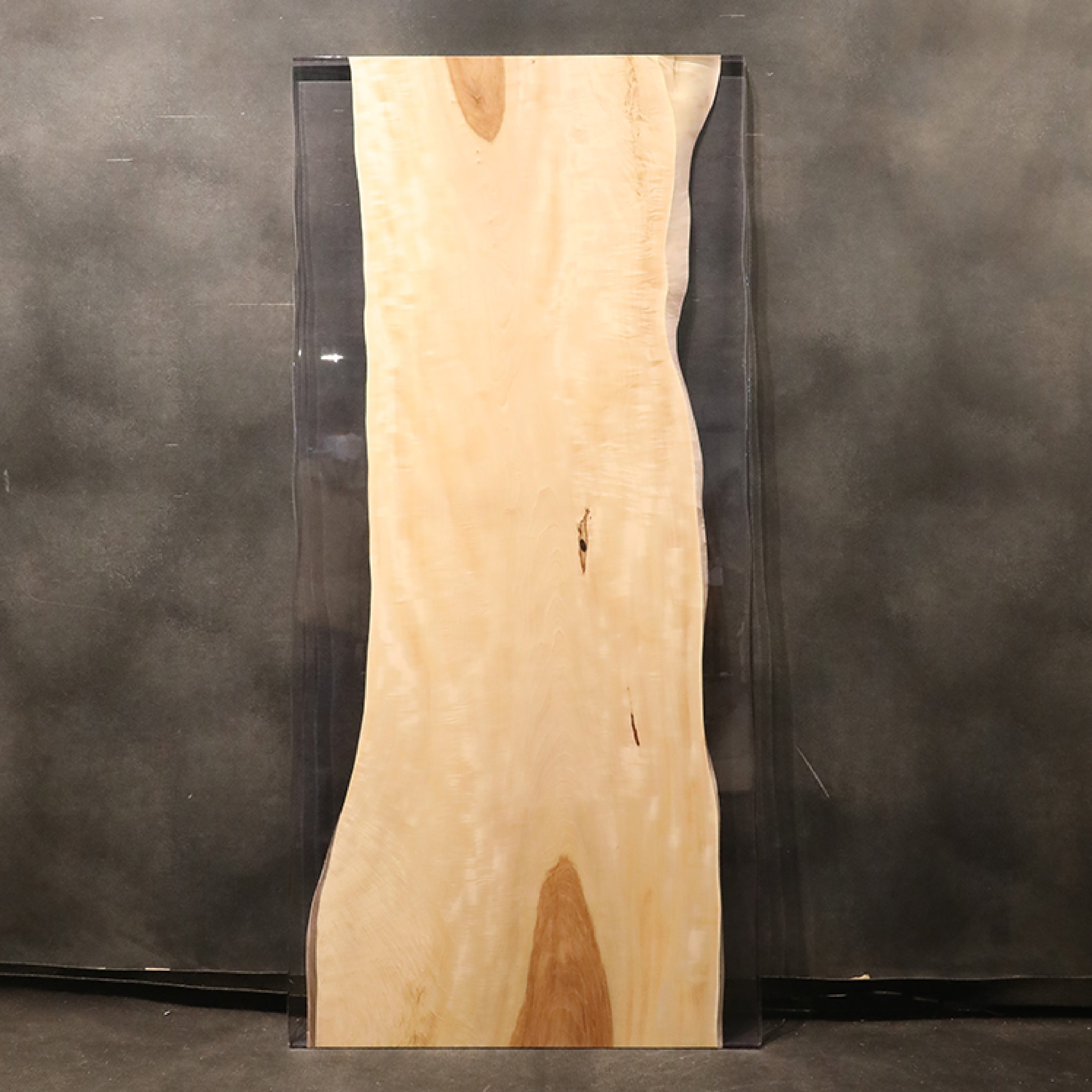 RESIN　トチ(杢)　529-4　(W200cm)
