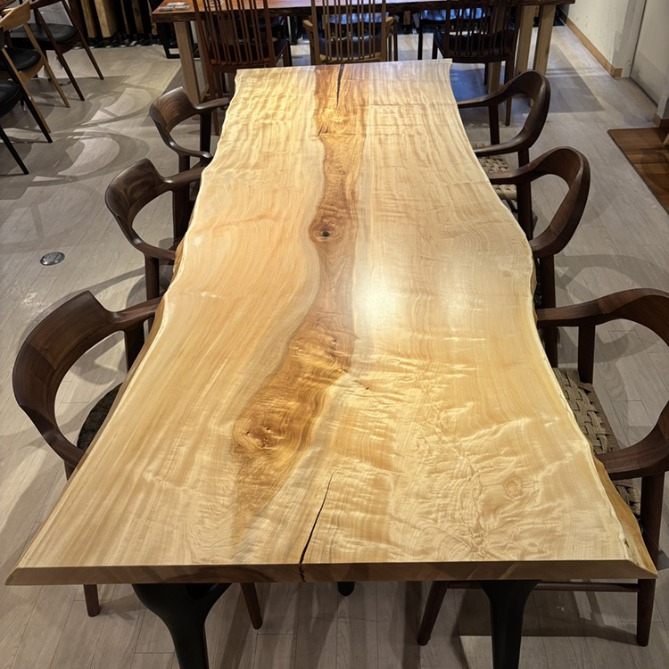 一枚板　トチ / 栃(杢)　K-HN-2303-867　(W250cm)