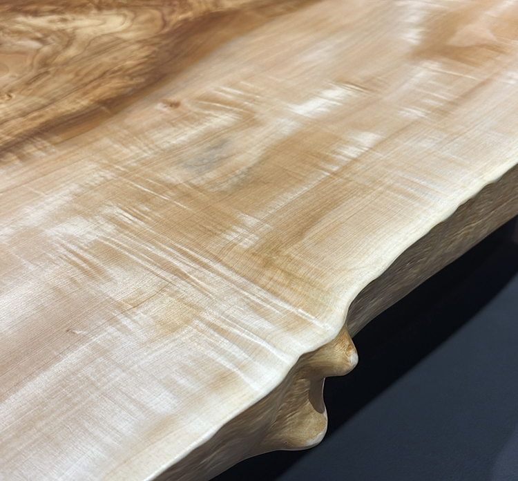 一枚板　トチ / 栃(杢)　K-HN-2303-904　(W240cm)