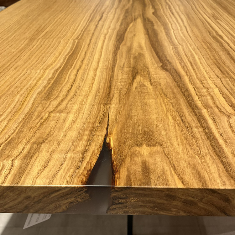 一枚板　クリ / 栗(杢)　K-GM-2303-32　(W200cm)