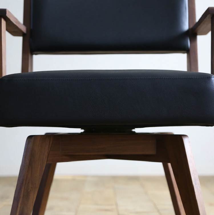 カイン 回転式ダイニングチェア 肘付