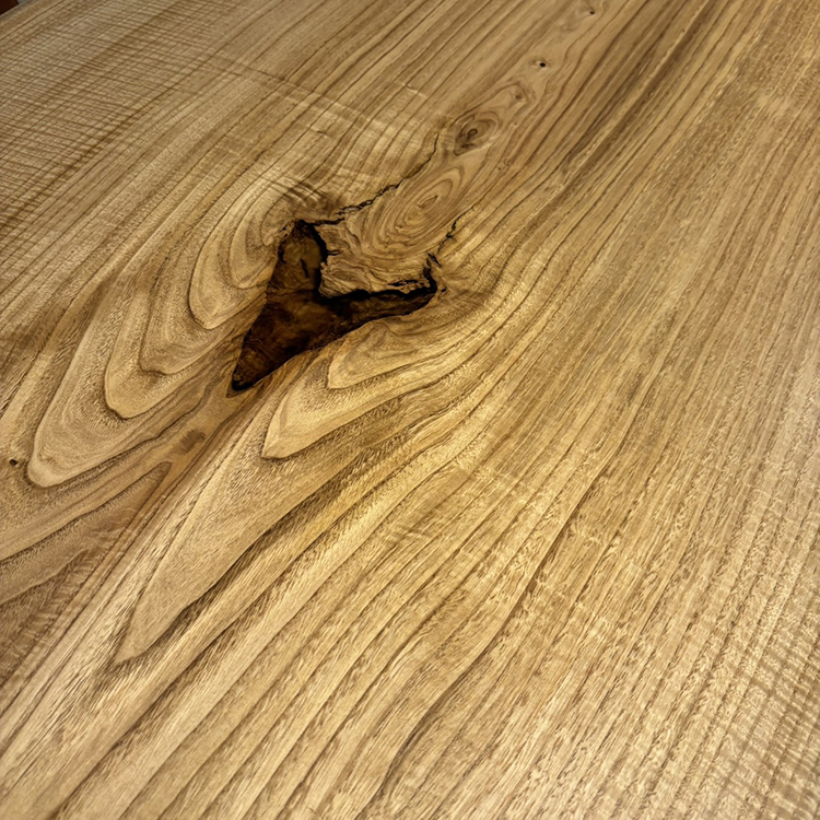 一枚板　クリ / 栗(杢)　K-HN-2304-2018　(W195cm)