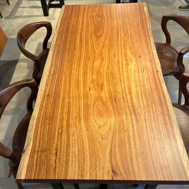 【SOLD OUT】一枚板　ベリ　106-1/2-5-2　(W160cm)　ダイニングテーブル