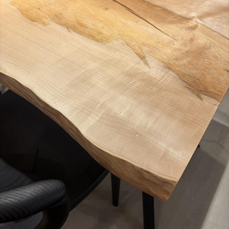 一枚板　カエデ / 楓　K-GM-2306-738-2　(W160cm)