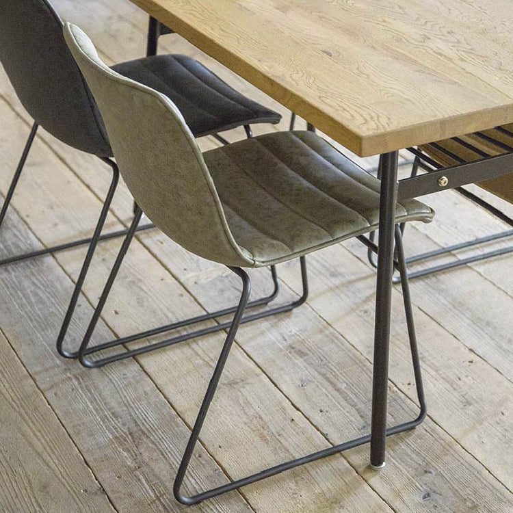 クロエダイニングチェア