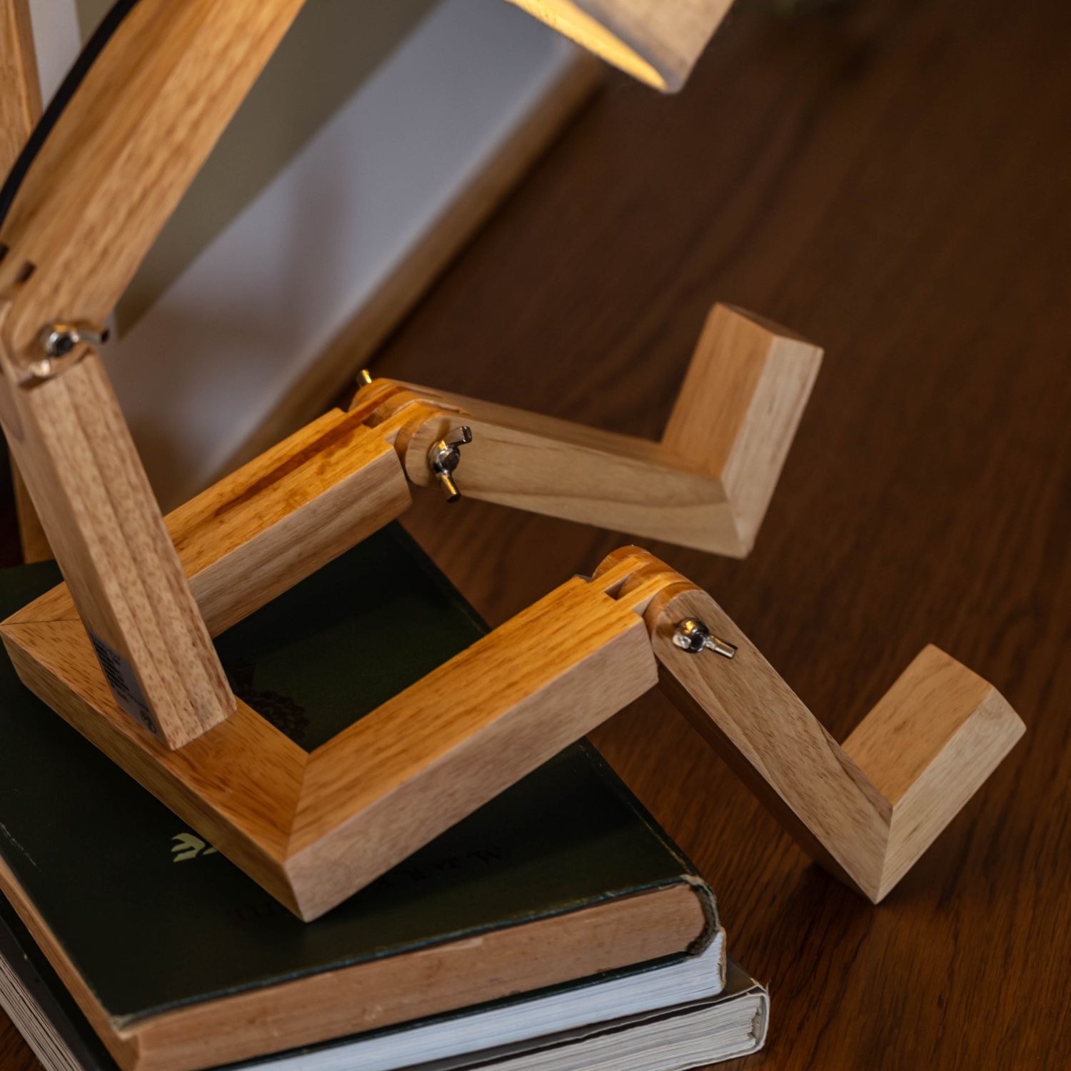 ウッドマン テーブルランプ