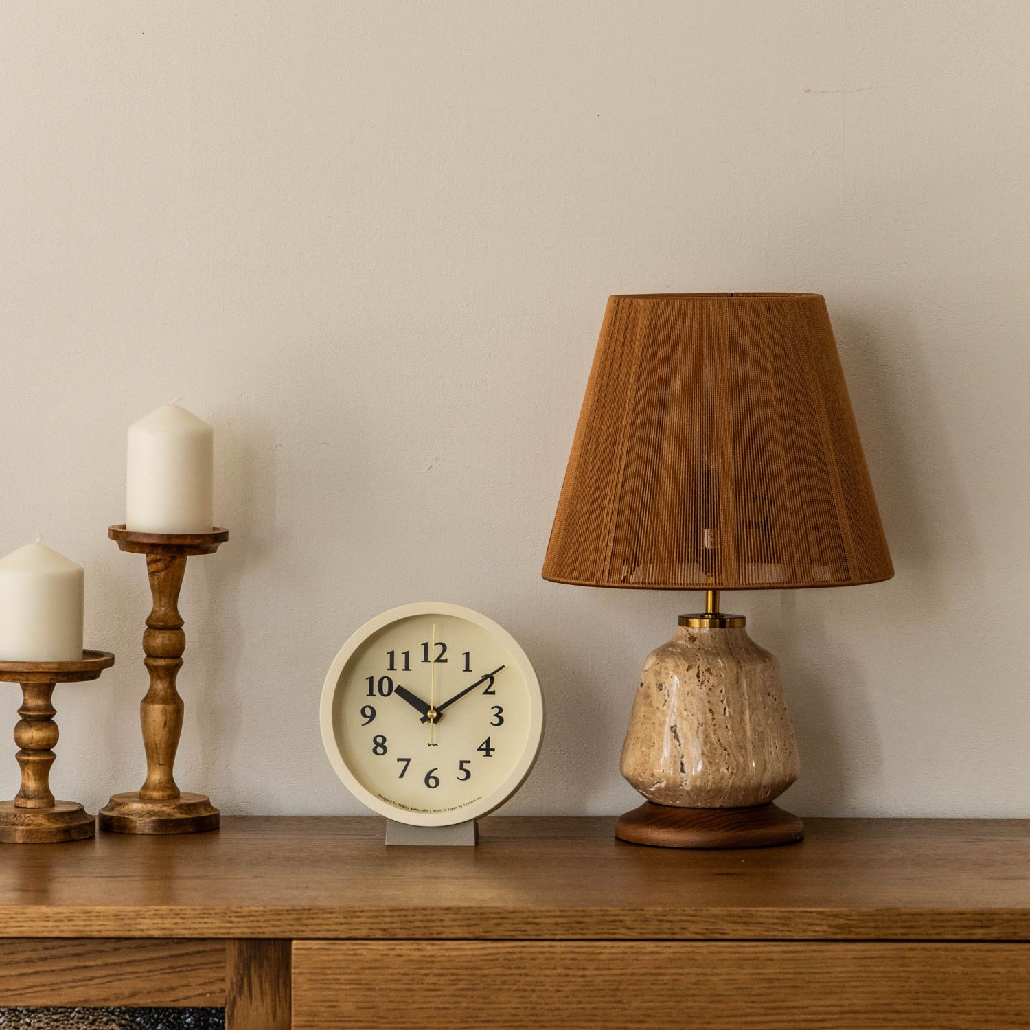 ヌオラ テーブルランプ