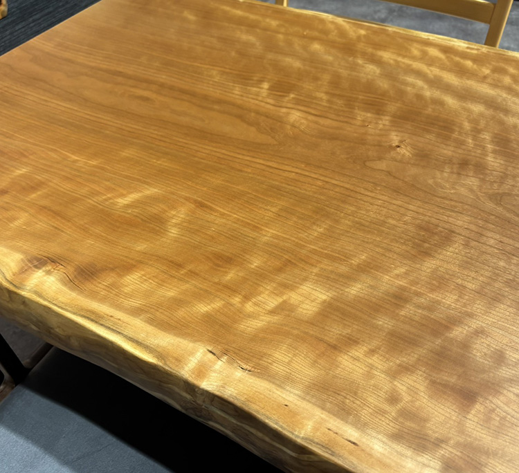 一枚板　チェリー(杢)　5018-3　(W160cm)