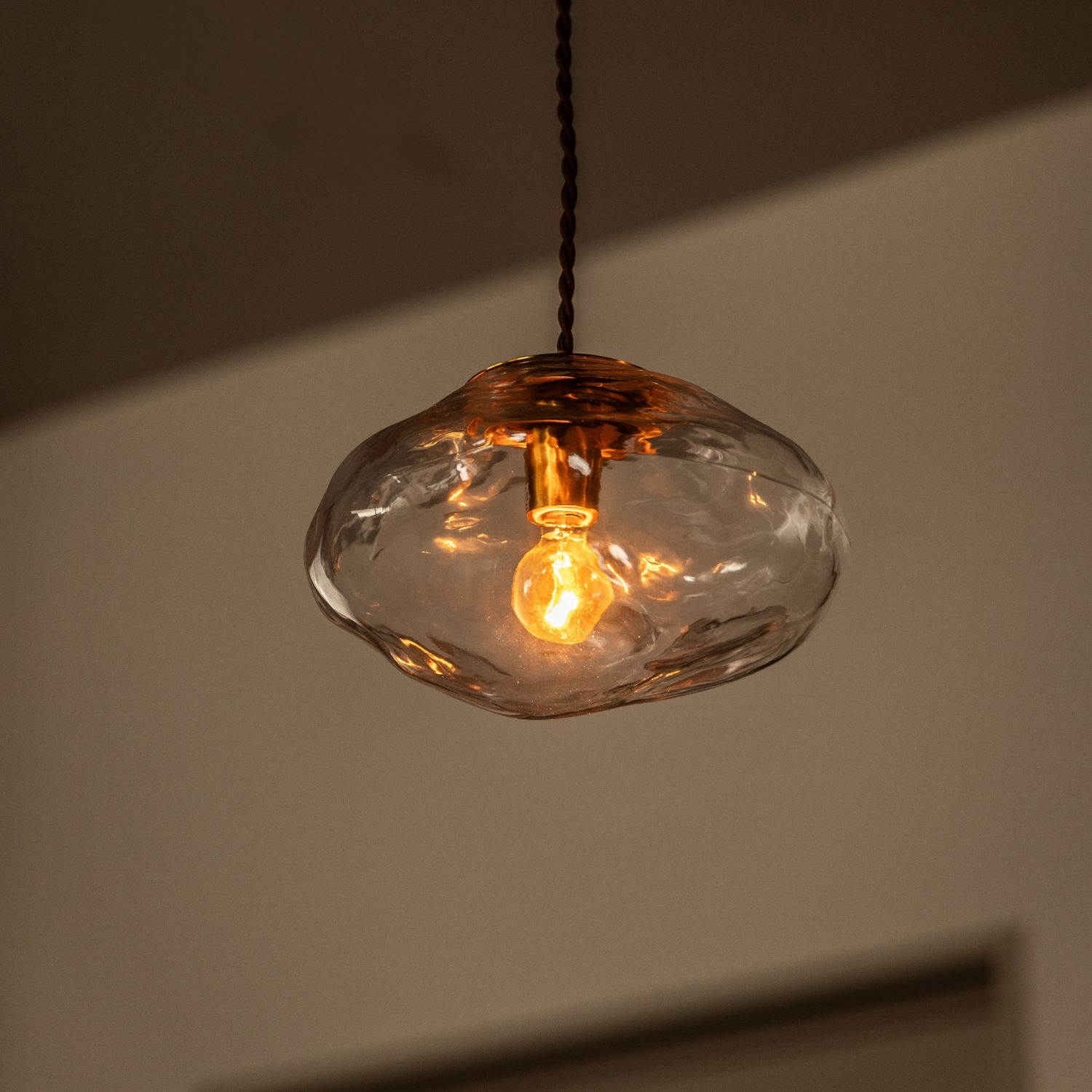 ネロン ペンダントランプ