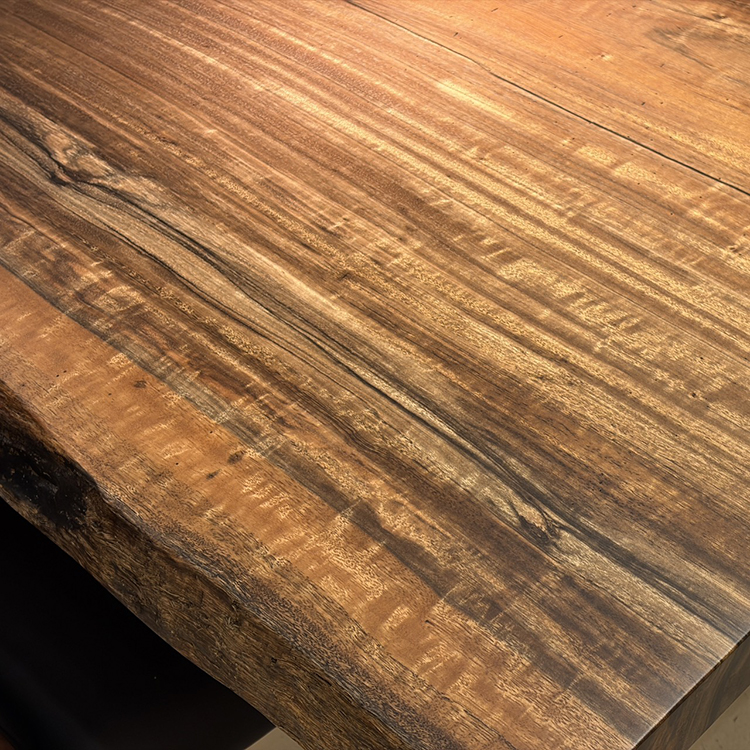 一枚板　パプアニューギニアウォールナット(杢)　5013-18　(W230cm)