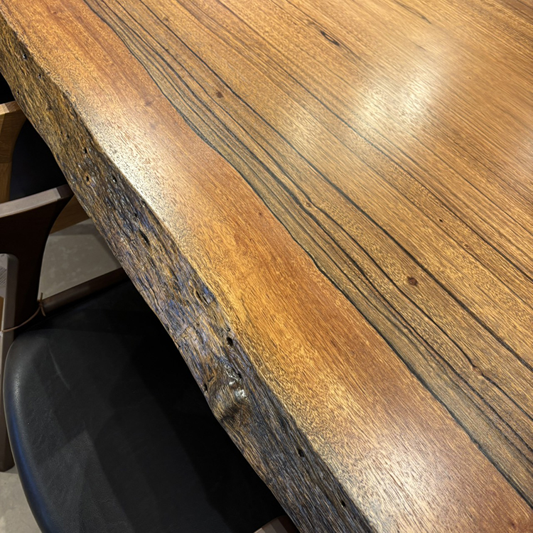 一枚板　パプアニューギニアウォールナット　102-11-1　(W220cm)　ダイニングテーブル