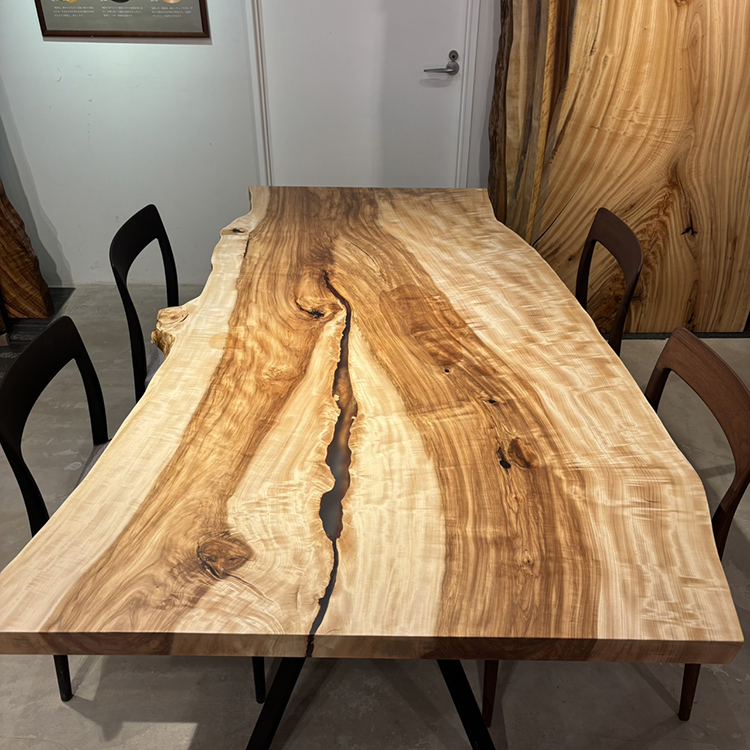 一枚板　トチ / 栃(杢)　501-7　(W180cm)
