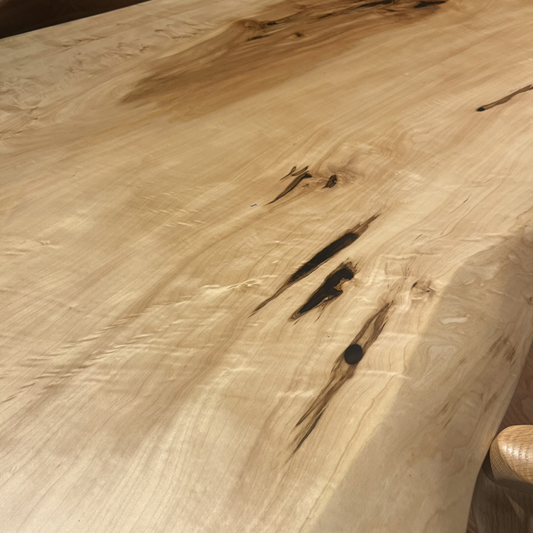 一枚板　トチ / 栃(杢)　560-10　(W180cm)