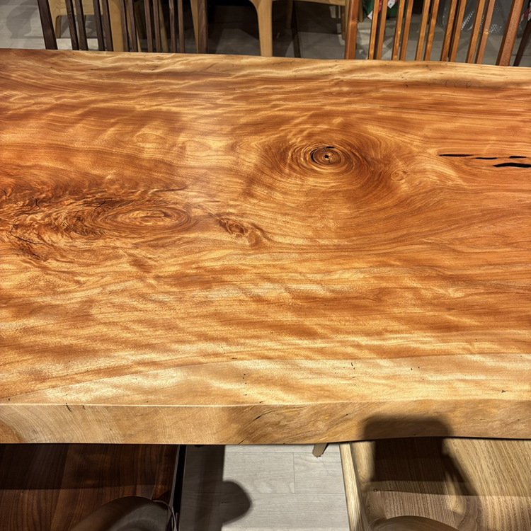 一枚板 ミズメザクラ / 水目桜(杢) 467-8 (W180cm)