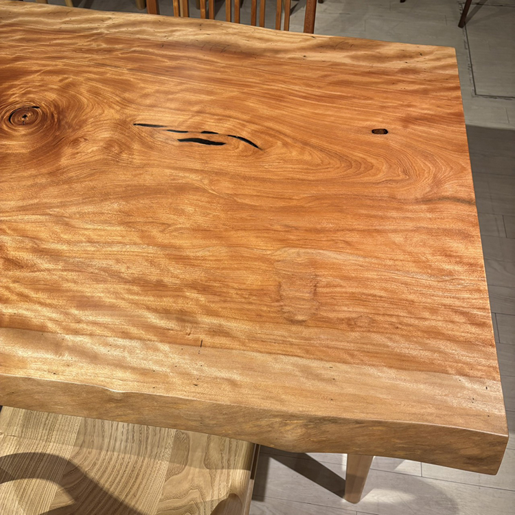 一枚板 ミズメザクラ / 水目桜(杢) 467-8 (W180cm)