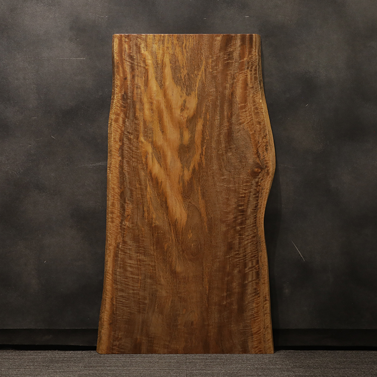 一枚板　マンゴ(杢)　IW-17　(W160cm)