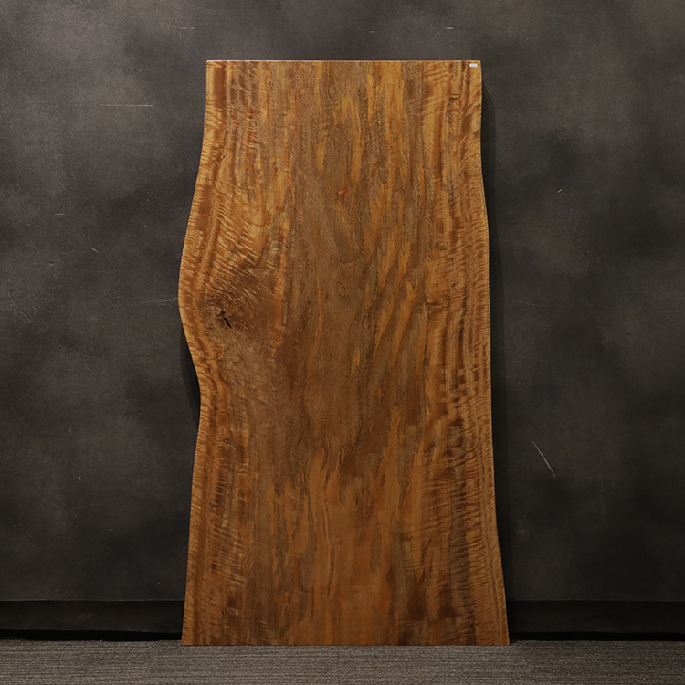 一枚板　マンゴ(杢)　IW-17　(W160cm)