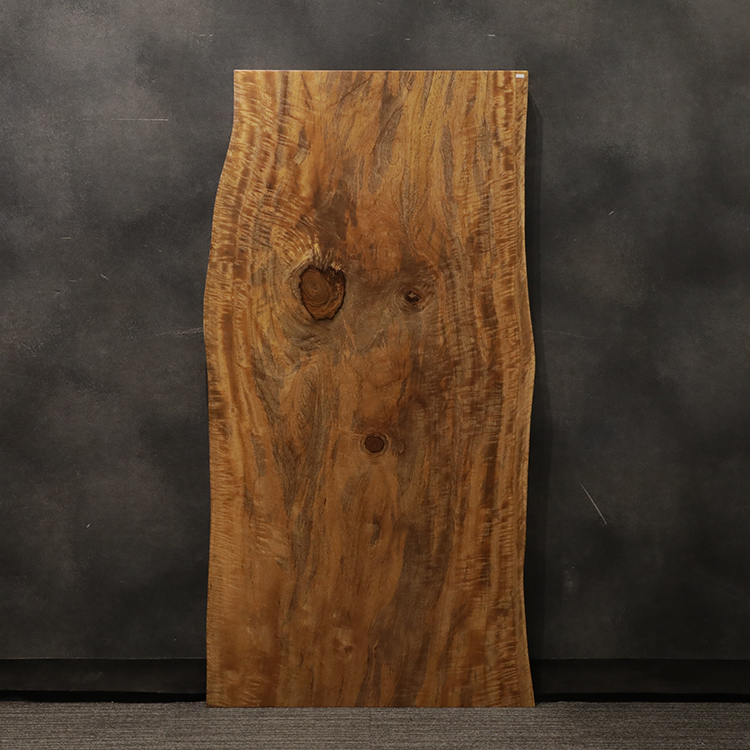 一枚板　マンゴ(杢)　IW-18　(W160cm)