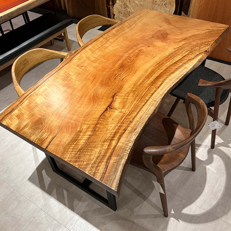 一枚板　タブ / 椨(杢)　33-7　(W170cm)