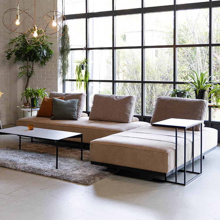 ムスカ サイドテーブル