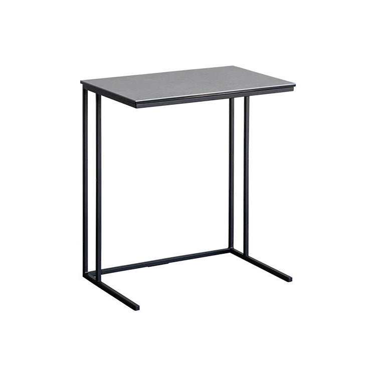 ムスカ サイドテーブル