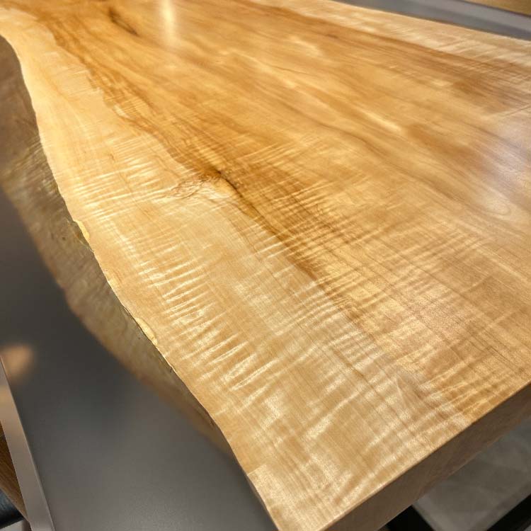 RESIN　トチ(杢)　135-4　(W180cm)