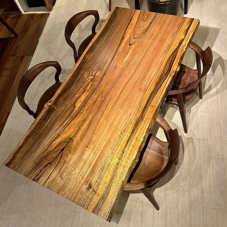 一枚板　パプアニューギニアウォールナット　249-32　(W180cm)