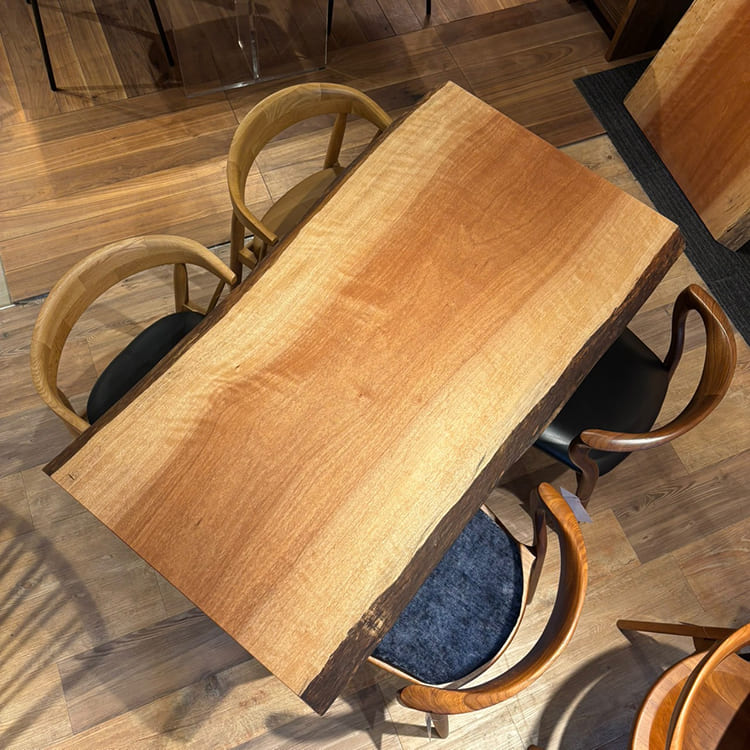 一枚板　ボセ　297-1/3-17-2　(W140cm)　ローテーブル