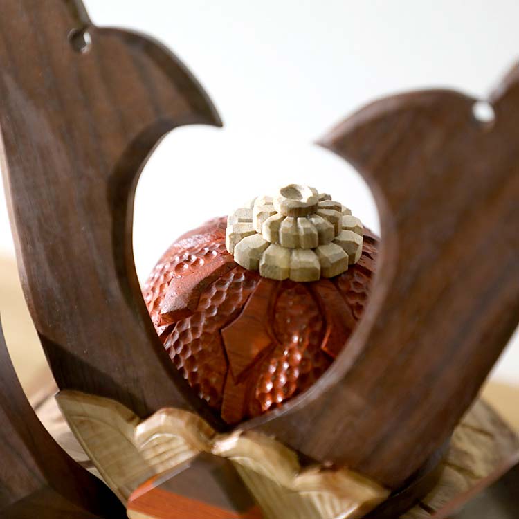 手彫り兜 #寄木(四角形)