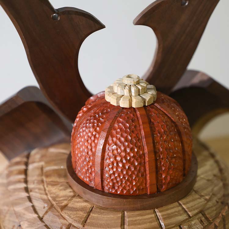 手彫り兜 #寄木(四角形)