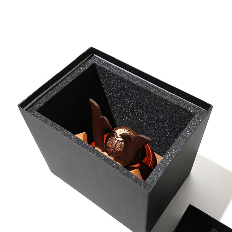 手彫り兜 #寄木(四角形)