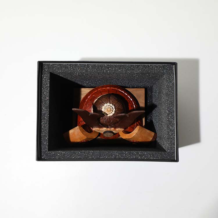 手彫り兜 #寄木(四角形)