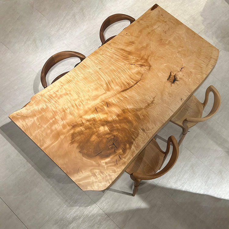 一枚板　トチ / 栃(杢)　1025-7　(W210cm)