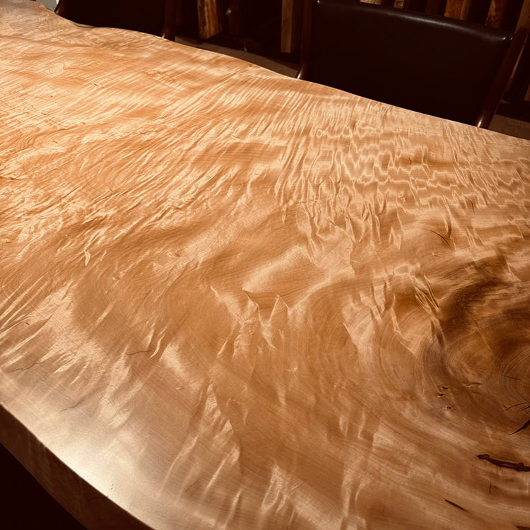 【SOLD OUT】一枚板　トチ / 栃(杢)　1025-12　(W220cm)