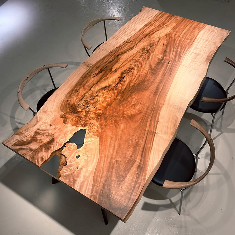 一枚板　トチ / 栃　838-8　(W210cm)