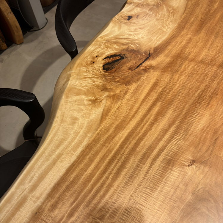 一枚板　トチ / 栃(杢)　523-27　(W160cm)