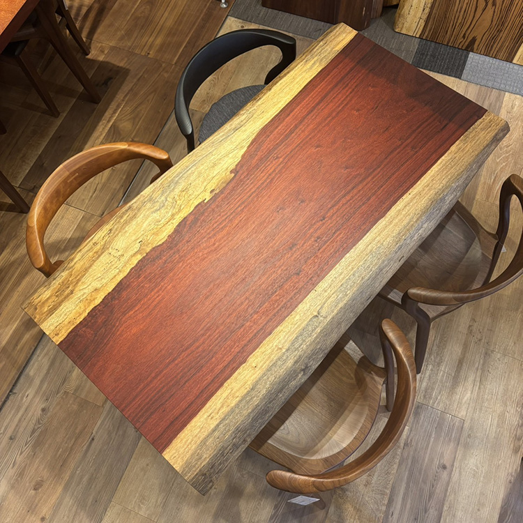 一枚板　パドック(杢)　302-15-1　(W140cm)　ローテーブル