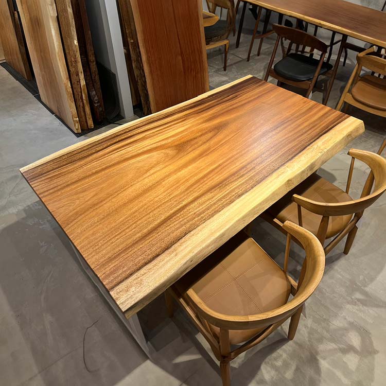 【SOLD OUT】一枚板　モンキーポッド　069-8-6-2　(W150cm)　ダイニングテーブル