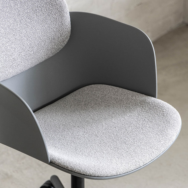 ピットデスクチェア