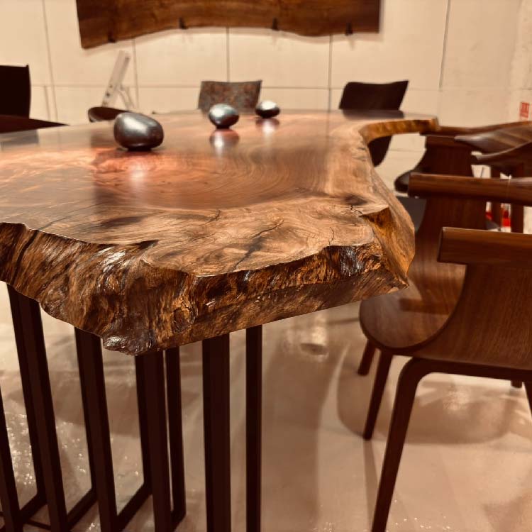 【SOLD OUT】一枚板　ウォールナット(杢)　258-4　(W240cm)
