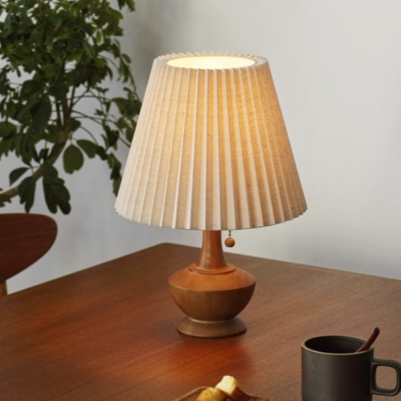 ペルナ テーブルランプ