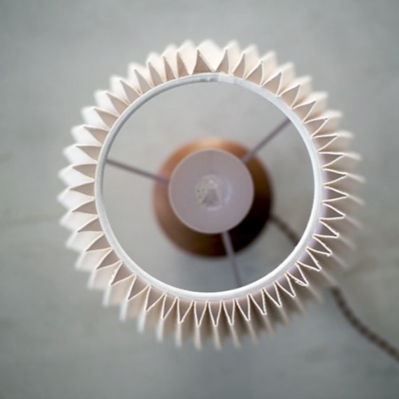 ペルナ テーブルランプ